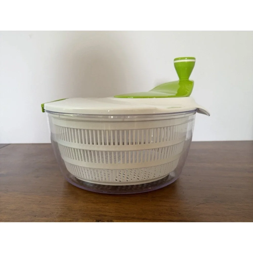 Mainstays Salad Spinner 4 Quart Green Easy Spin Rotary Handle